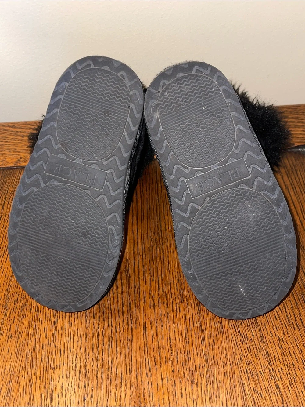 The Children's Place Black Faux Fur Braided-Accent Kids Boots, size 11